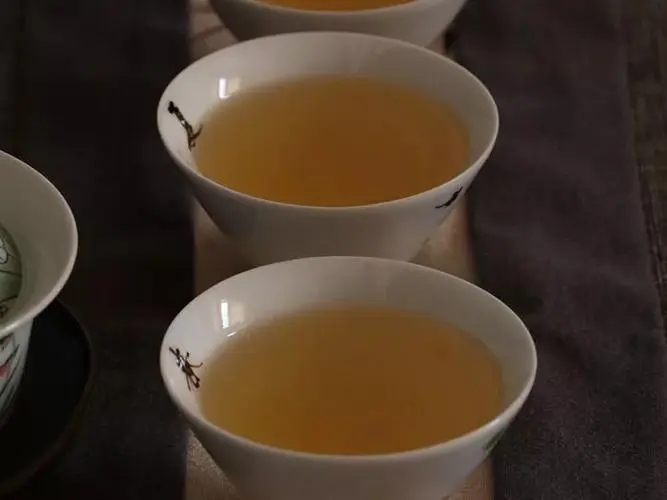 普洱茶的舌底鳴泉是怎么樣的？