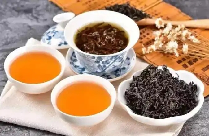 普洱熟茶可以和什么搭配著喝？